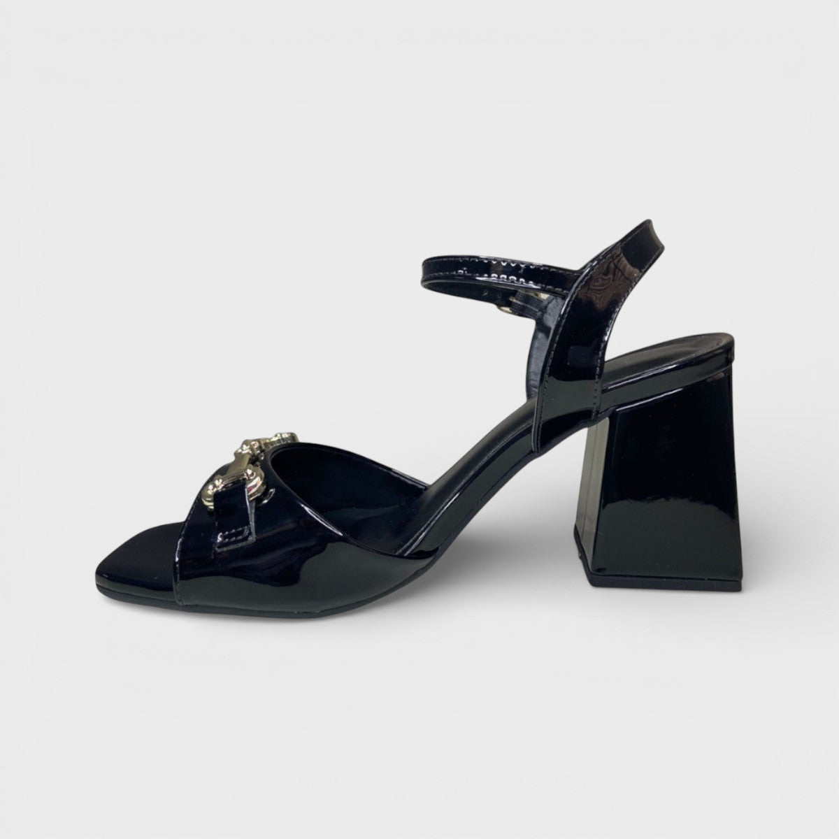 Sandália de verniz Lima Shoes